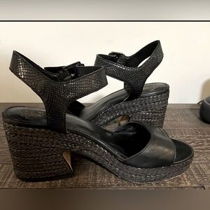 Vince Camuto platform Sandal